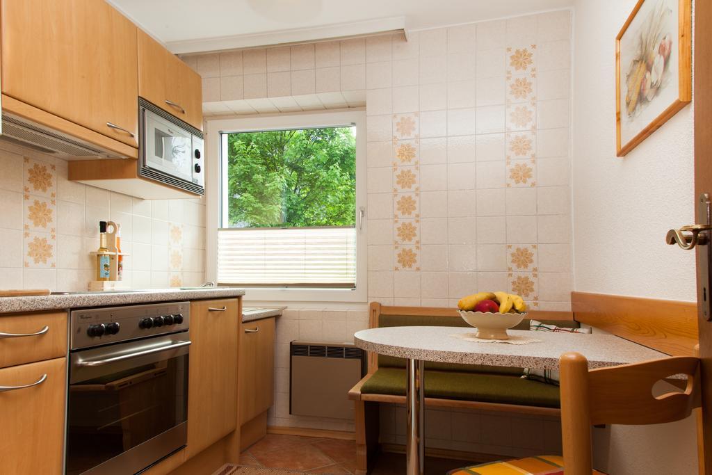 מלון נאסריט Gastehaus Frischhut מראה חיצוני תמונה